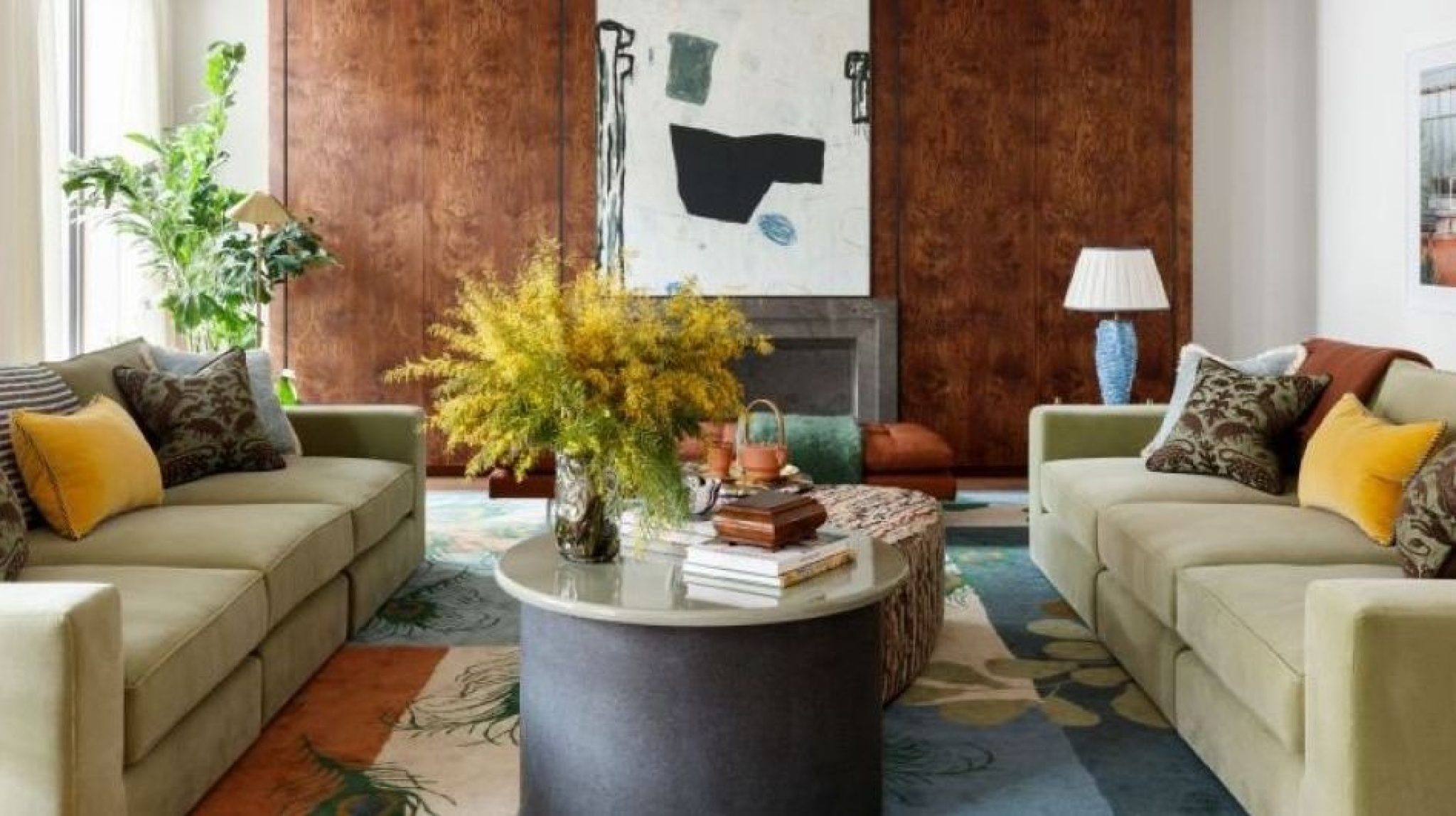 Salón pequeño con dos sofás: ideas de decoración prácticas ...