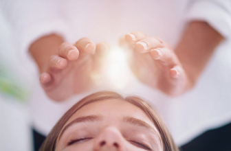 Reiki para sanar emociones: ¿Es efectivo?