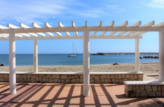 Cuál es el mejor hotel en Fuengirola en primera linea de playa