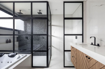 Hacer una reforma de baño sin licencia, ¿es legal?