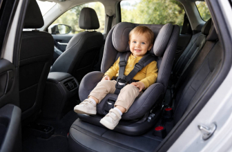 Silla de coche i-Size: cómo elegir por altura, tipo de instalación y edad (sin liarte con normativas)